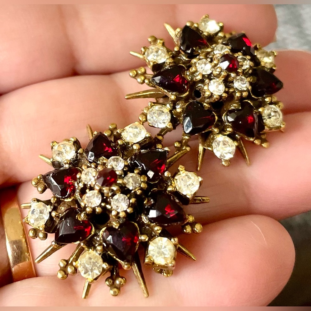 Vintage Scatter Pins Pair Gorgeous Gold Tone Atomic Heart Garnet Red Crystals